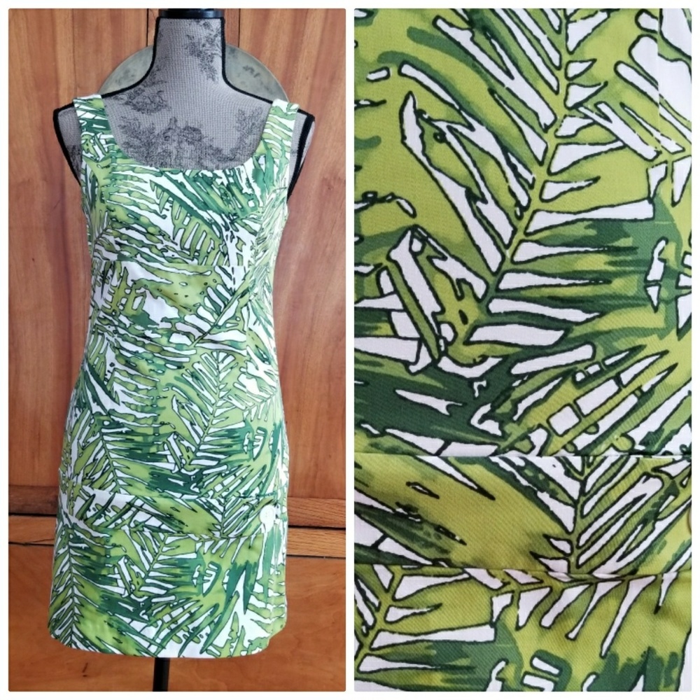 VIEW Summery fern dress fits like a 4